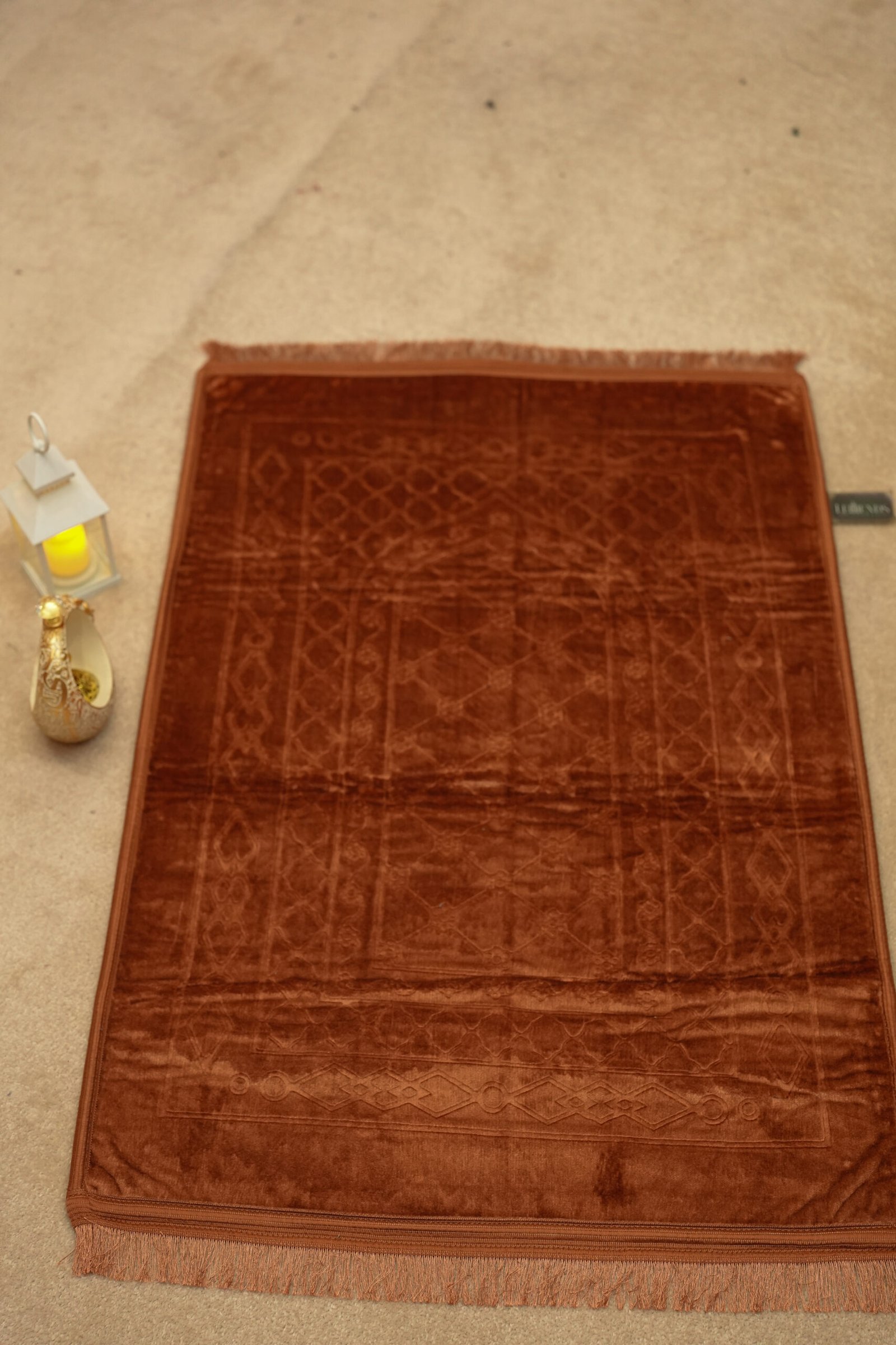 Legend Classic Velvet Dark Brown - Image 6