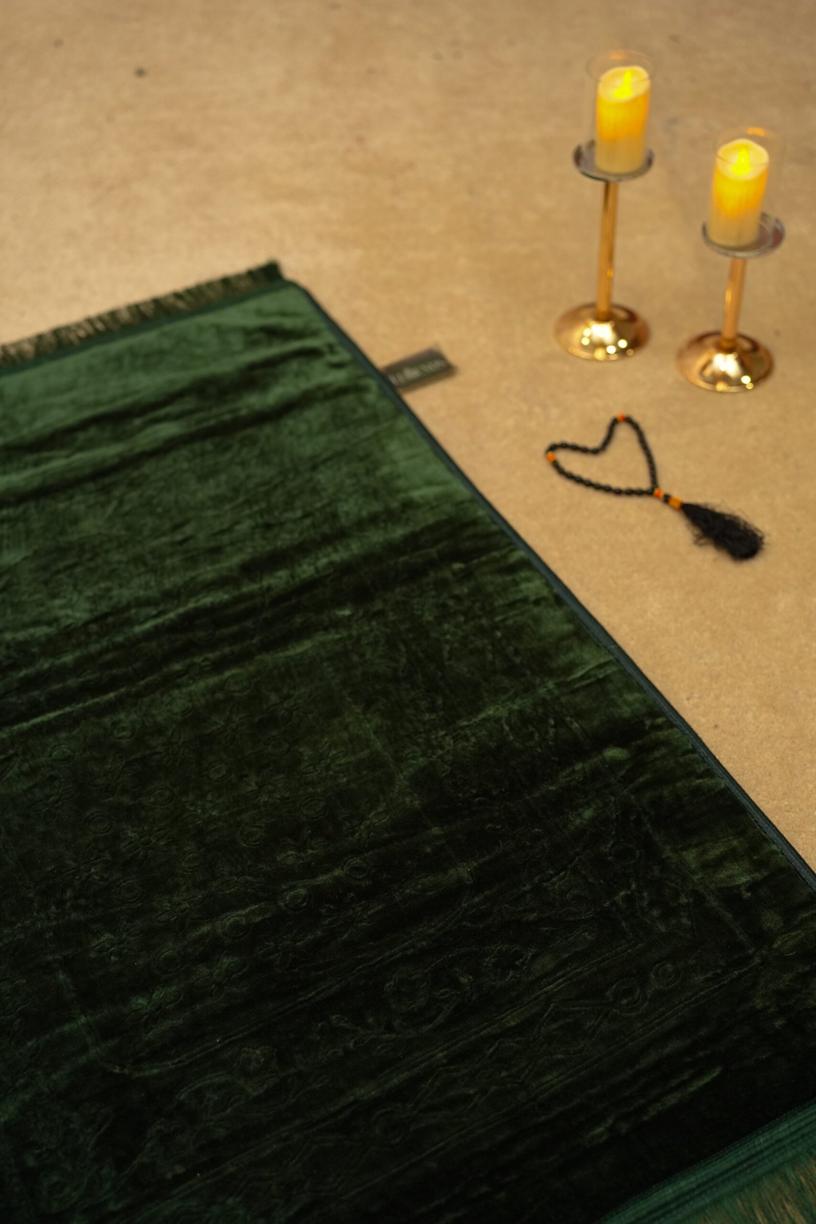 Legend Classic Velvet Dark Green - Image 4